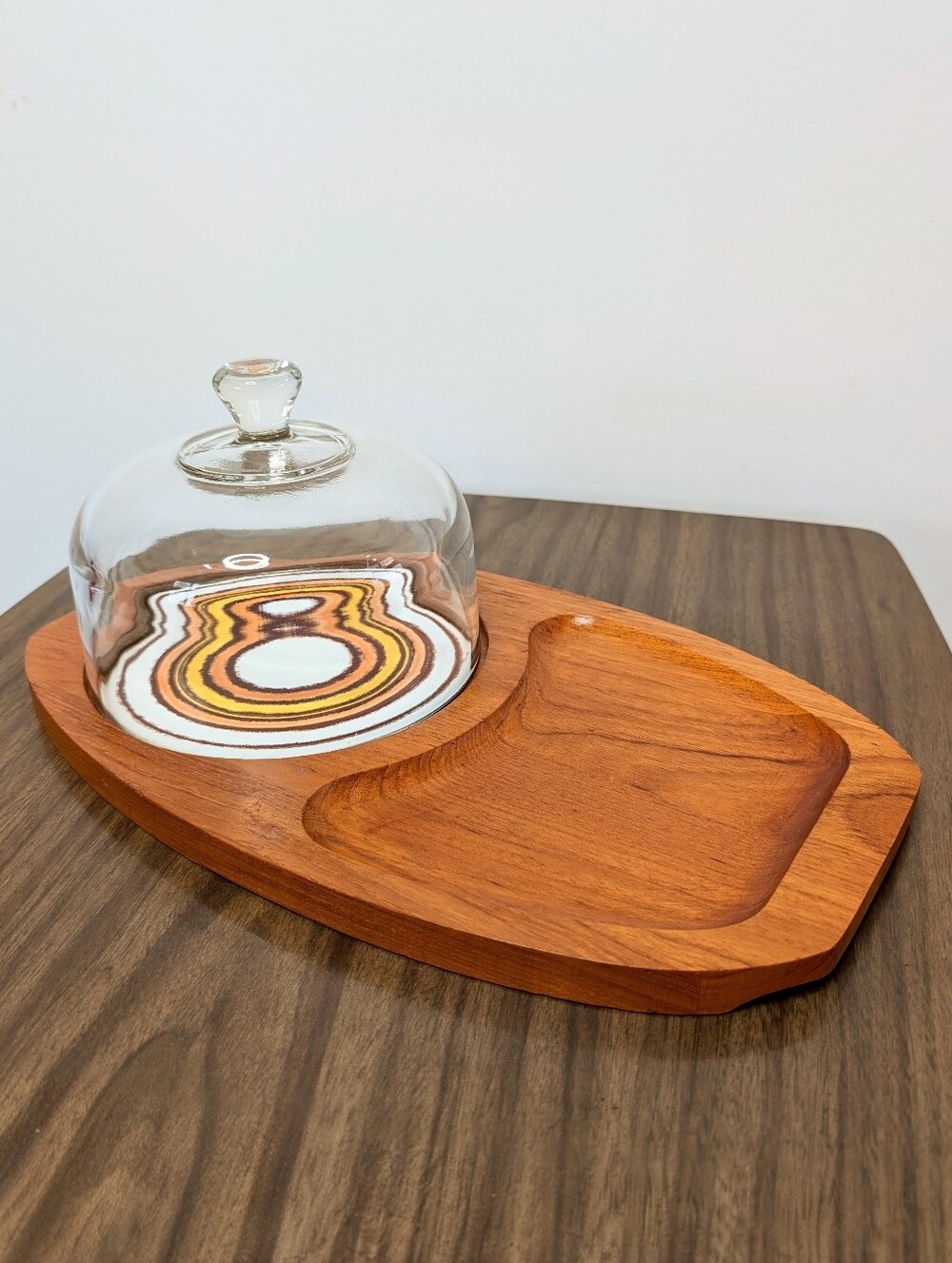 Vintage 70s Teak Wooden Cheese Board With Glass Dome & Tile Inlay Charcuterie - Picture 4 of 7